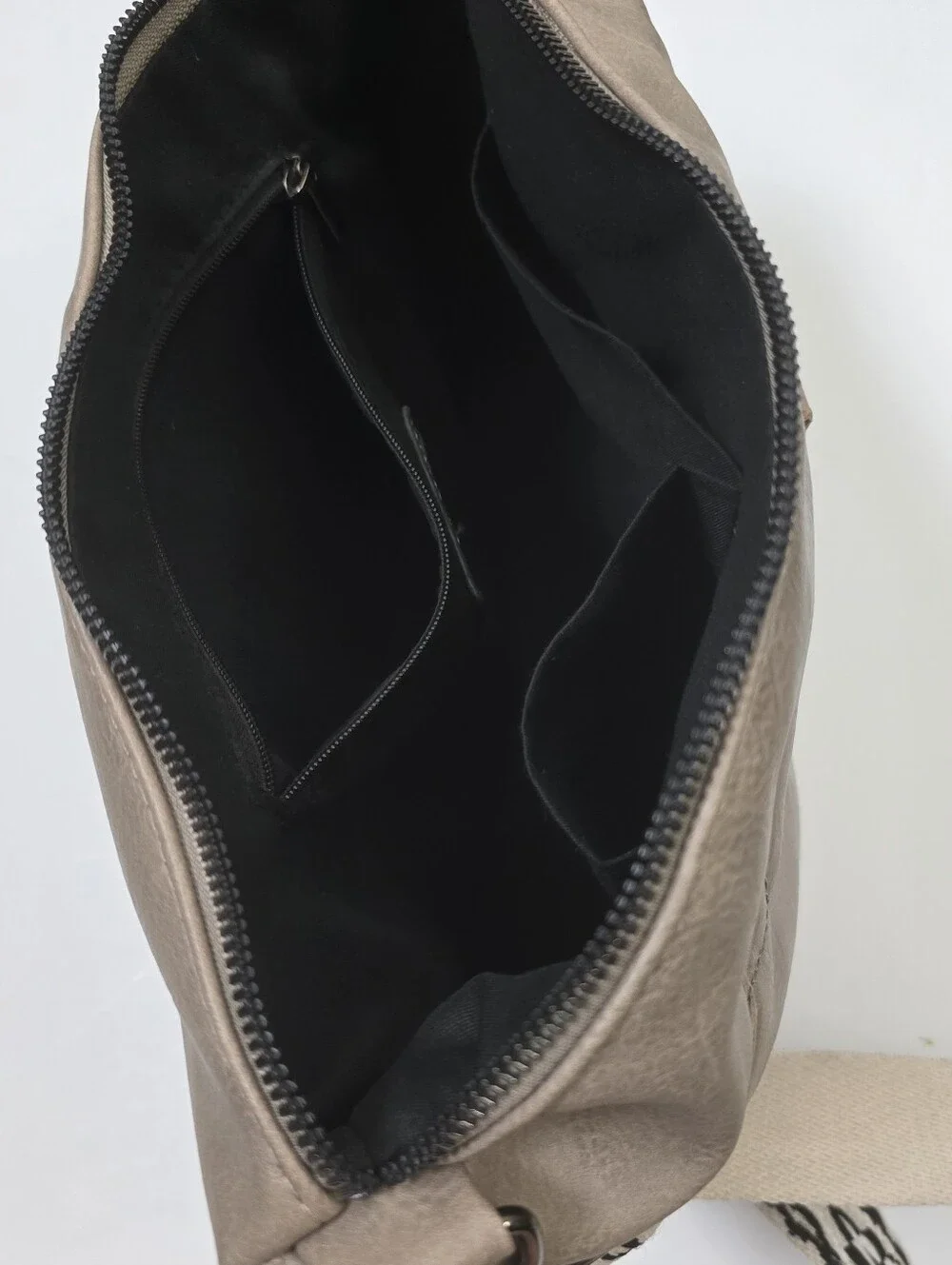 Sam + Hadley Vegan Faux Leather Hobo Bag Black White Chevron Strap Crossbody